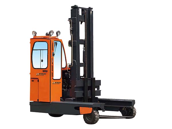 臺勵福叉車萬向橫移式 34.5噸